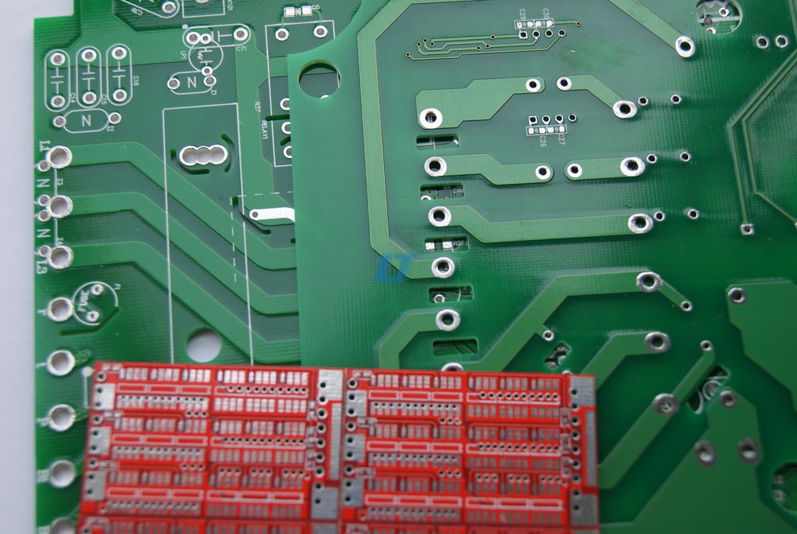 PCB de cobre pesado de alta corrente com máscara de soldadura vermelha para placa de controle de aeronave modelo