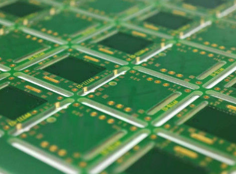 Tabela de modelo de alta densidade 10 1 relação de aspecto e tamanho do buraco de perfuração a laser de 0,1 mm para requisitos personalizados