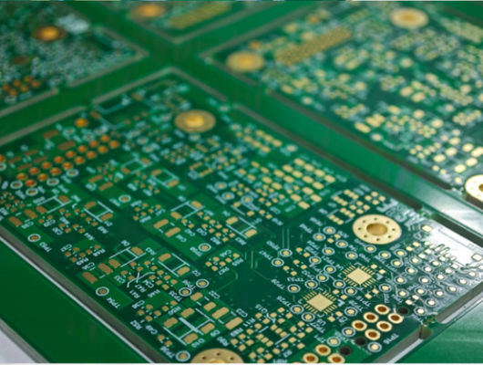 Espessura do painel 0,2 mm-6.00 mm 8mil-126 mil Modelo de placa de alta densidade 0,4-3,2 mm Espessura para aplicações de alta densidade